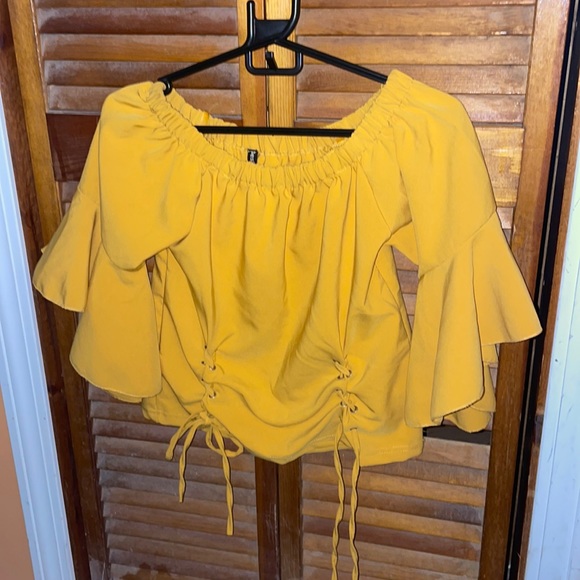 Mustard crop top - Picture 1 of 2